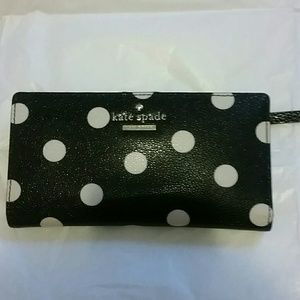 Kate Spade Wallet classic dot pattern
